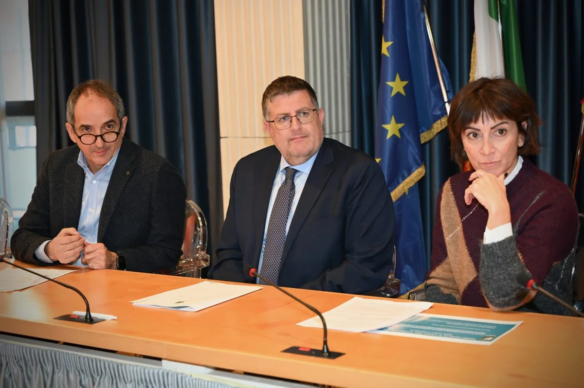 Scuola: Santangelo, 6 milioni di euro ai comuni montani per acquisto scuolabus