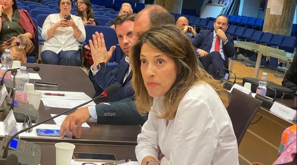 Bonolis, Futuro In: "Tra i due contendenti… il cittadino paga"