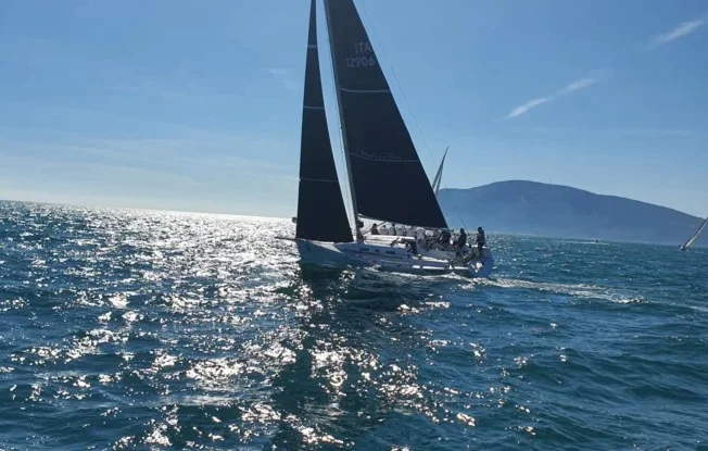 Regata del Conero, l'imbarcazione teramana "Silver Age" sul podio
