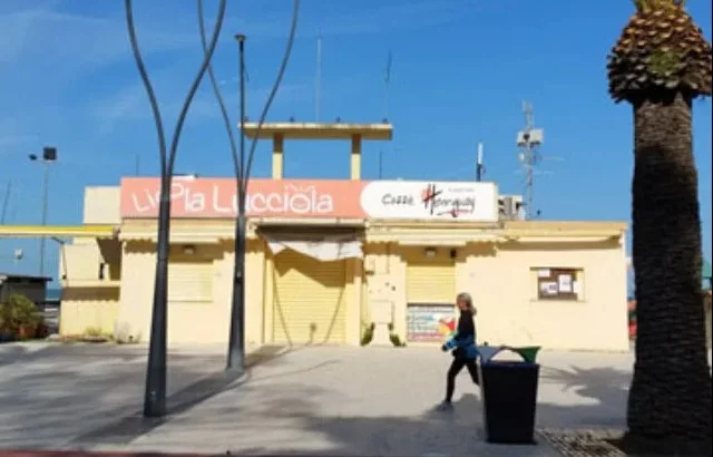 La Lucciola: spiaggia libera per un'area di pregio