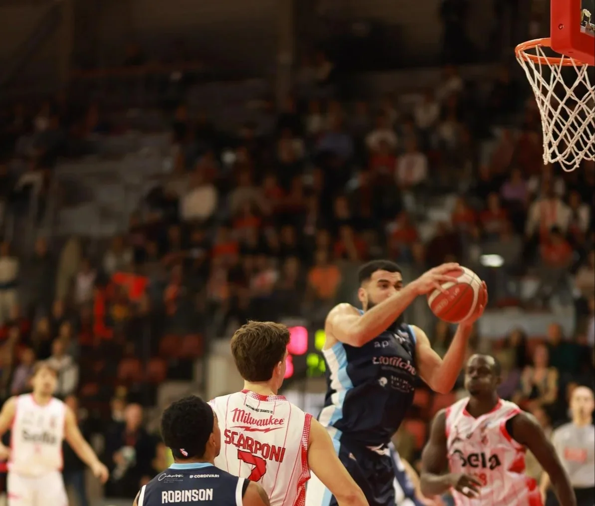 Basket A2, amara sconfitta per la Liofilchem Roseto: vince Cento (86-75)