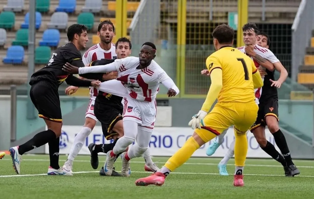 Calcio D/F, Teramo largamente (3-0) sulla Sammaurese
