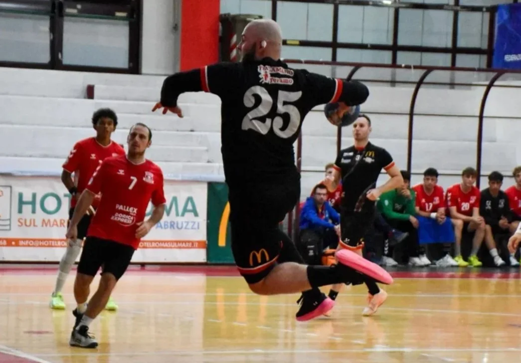 Handball A Silver, Teramo a caccia del primo successo in Sicilia contro Girgenti