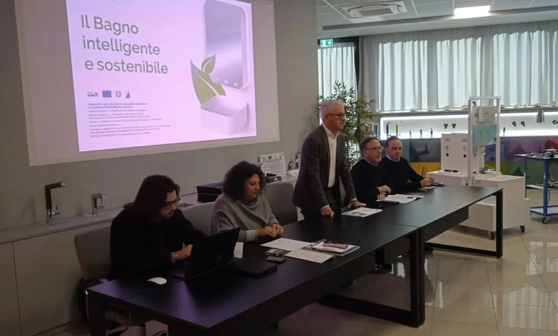 FOTO e VIDEO | DMP Electronics: "Il Bagno intelligente e sostenibile". Risparmio idrico ed ecosostenibilità assicurate