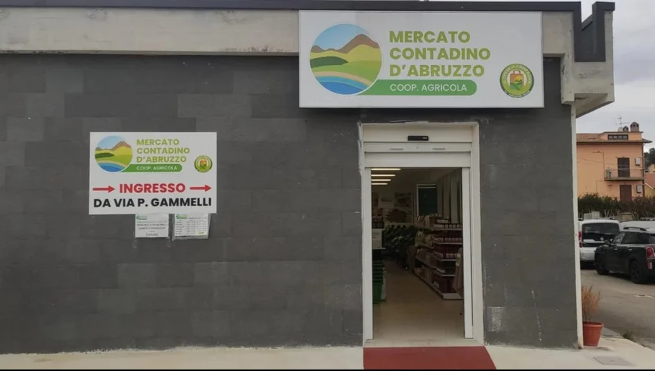 FOTO e VIDEO | Al Mercato Contadino d’Abruzzo un viaggio tra tradizione e sapori autentici