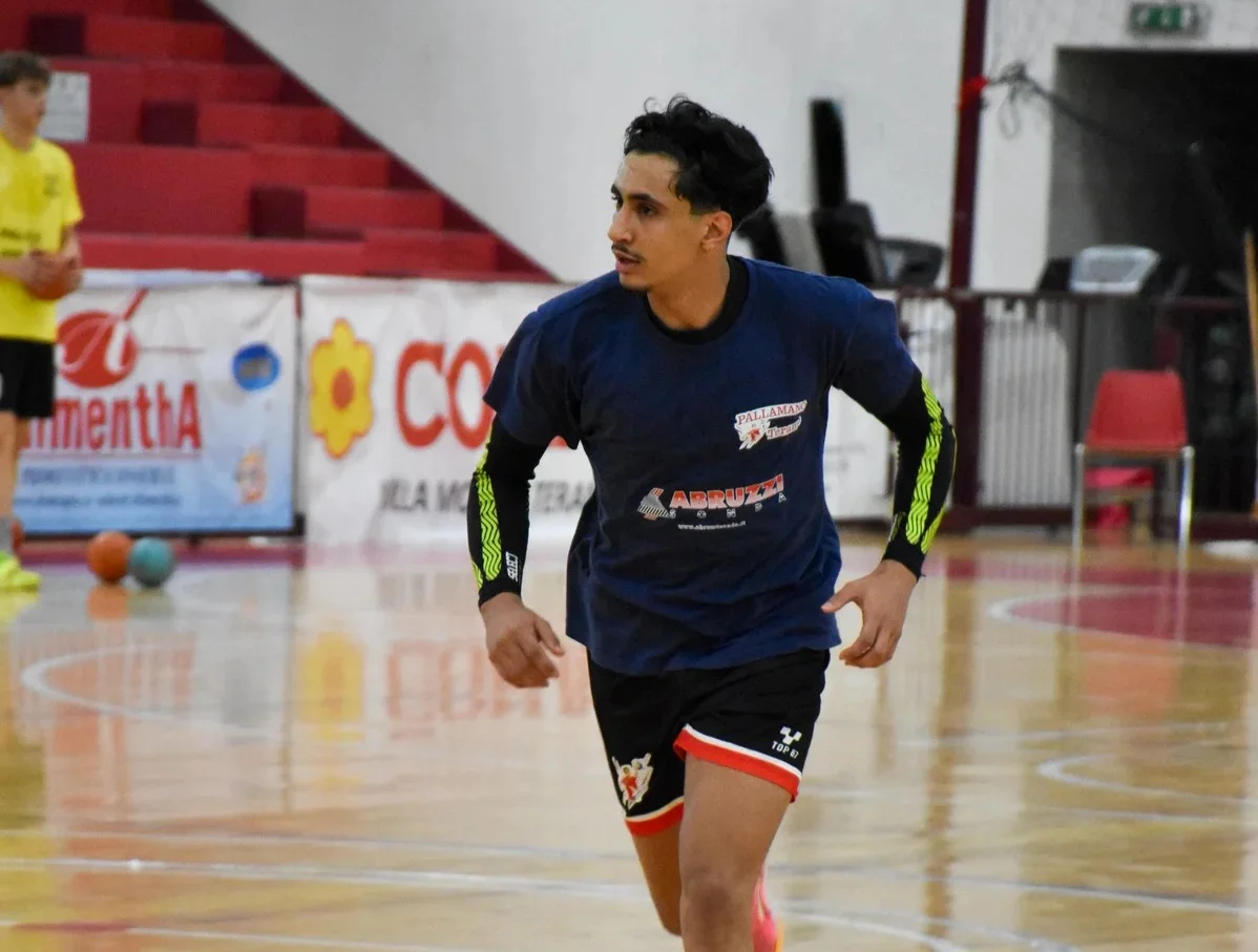 Handball A Silver, vince ancora la Lions Teramo: battuto Sannio (30-26)