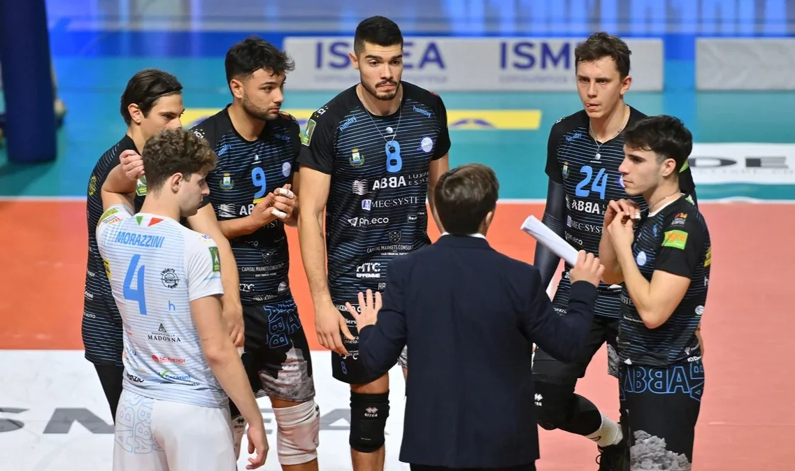 Volley A2, frenata ABBA Pineto: vince Aversa 3-0