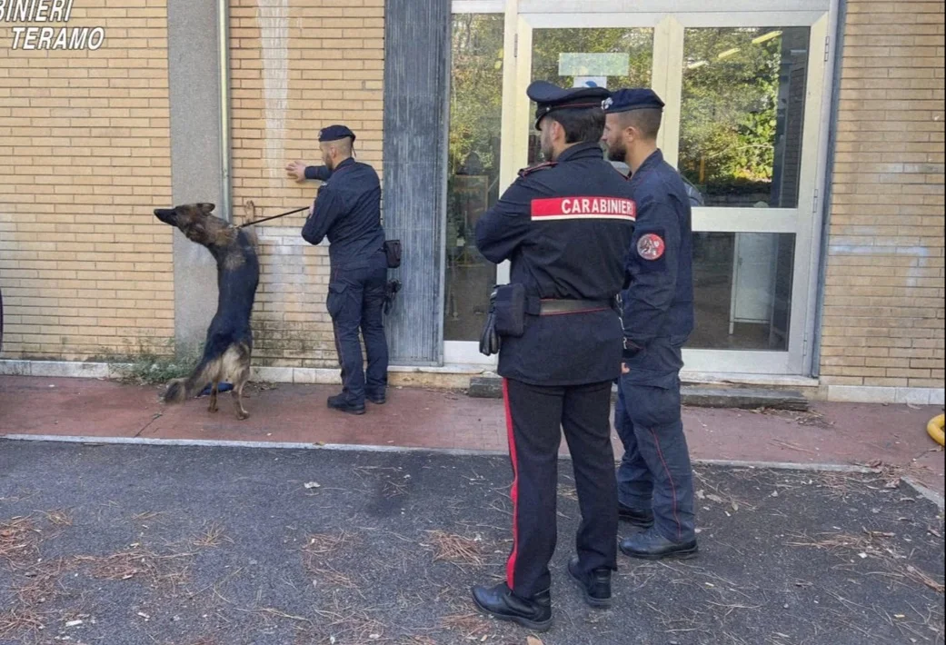 Arresto di minori a Teramo per concorso in spaccio di stupefacenti