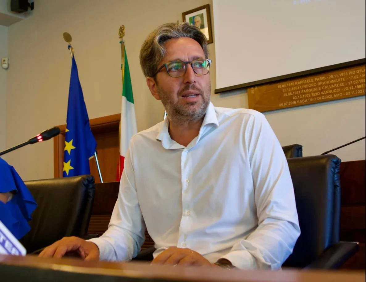 “Case Colorate”, bisogna attivare l'illuminazione