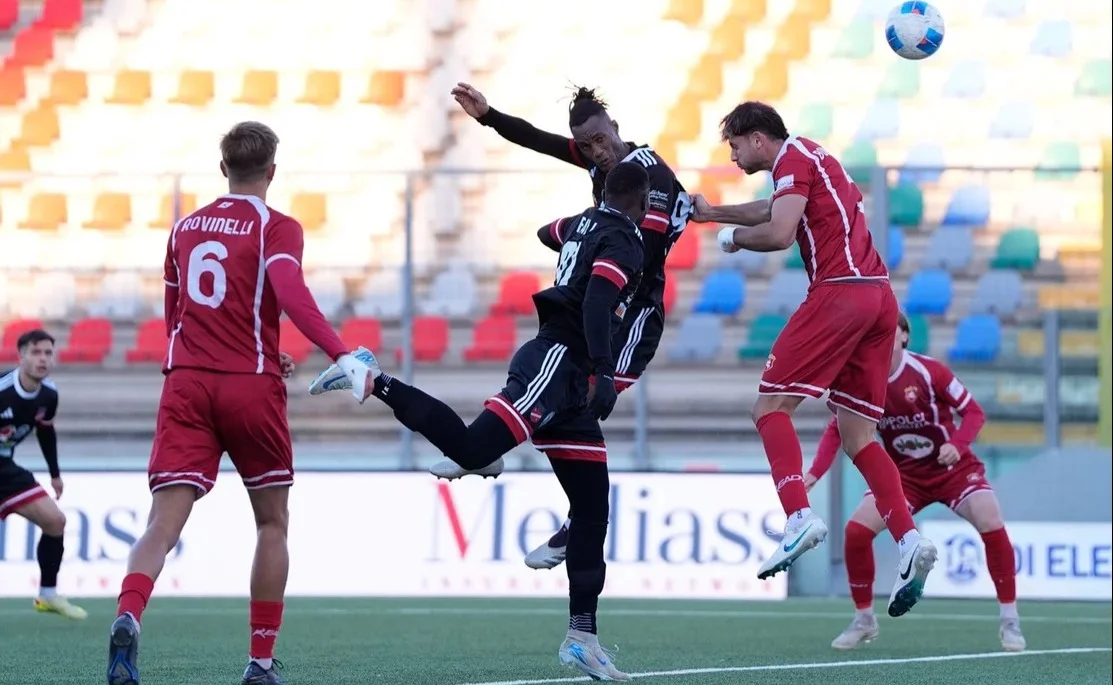 Calcio D/F, Teramo: Nanapere via? Se a chiederlo è lui...
