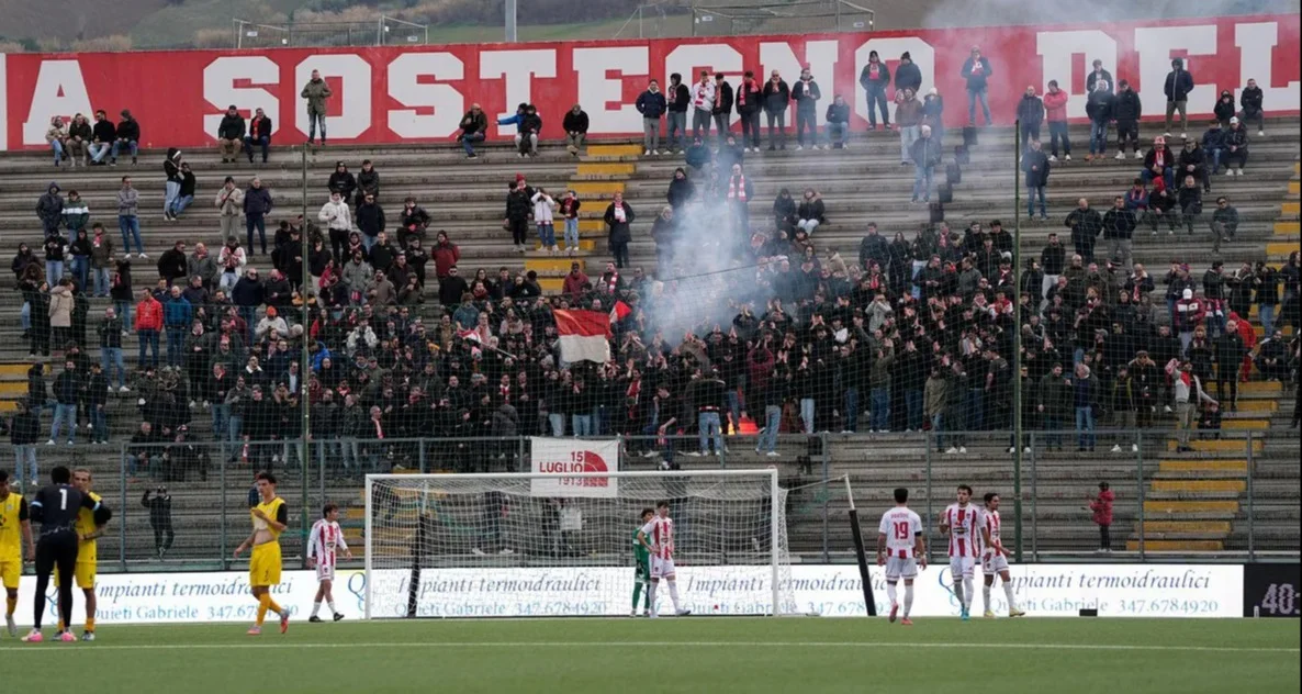 Calcio D/F, Nanapere: finita l'esperienza biancorossa. Recanatese vorrebbe... ma non può