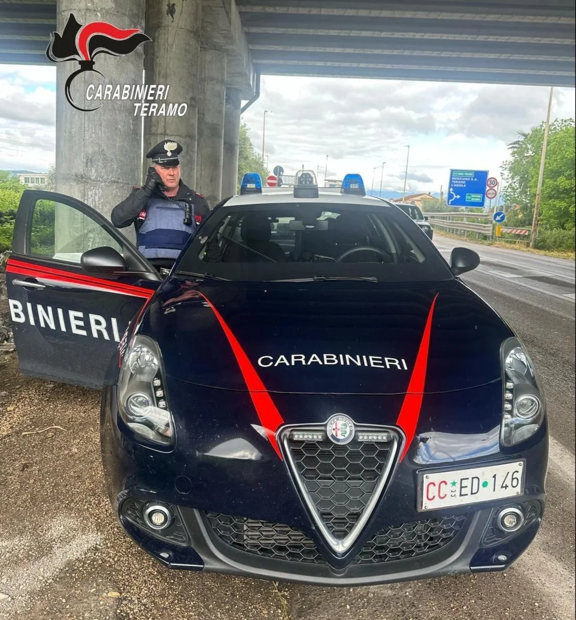 Minaccia una donna col fucile da caccia: arrestato e rimesso in libertà