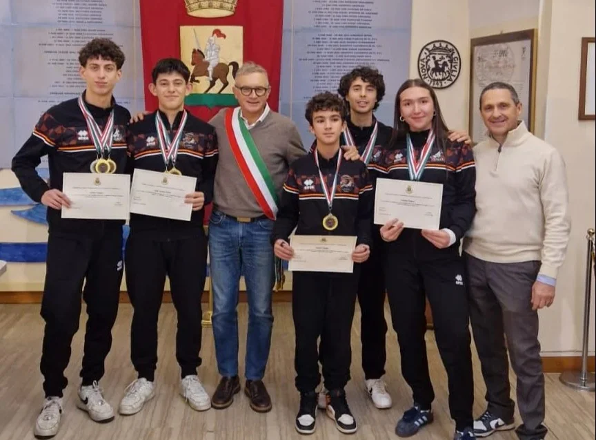 Arti marziali, premiati 5 giovani giuliesi dall'amministrazione comunale