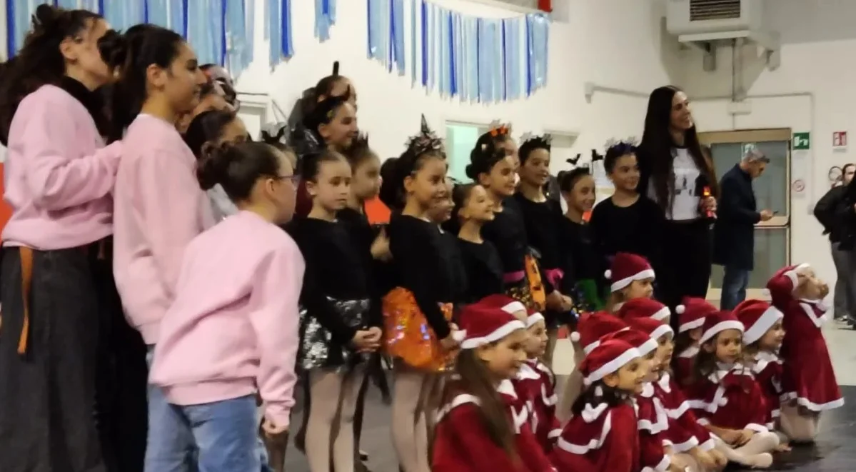 Spettacolo di Natale del Centro Danza di Pagliare, gran successo a Morro d'Oro