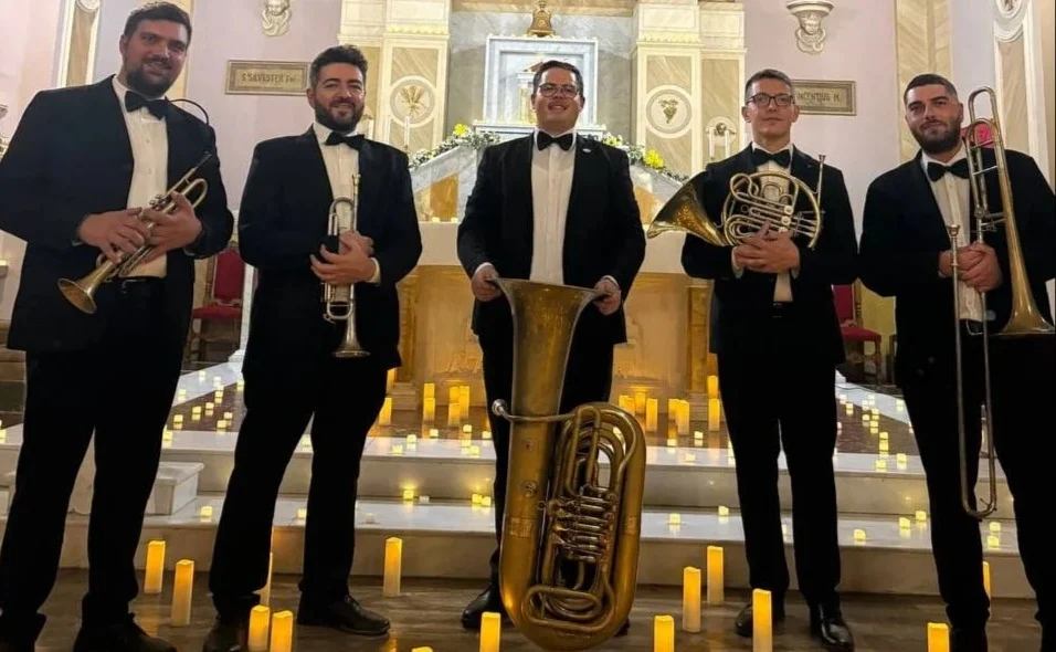 Lunedì concerto “Candlelight” del Vibe Brass Quintet a Giulianova