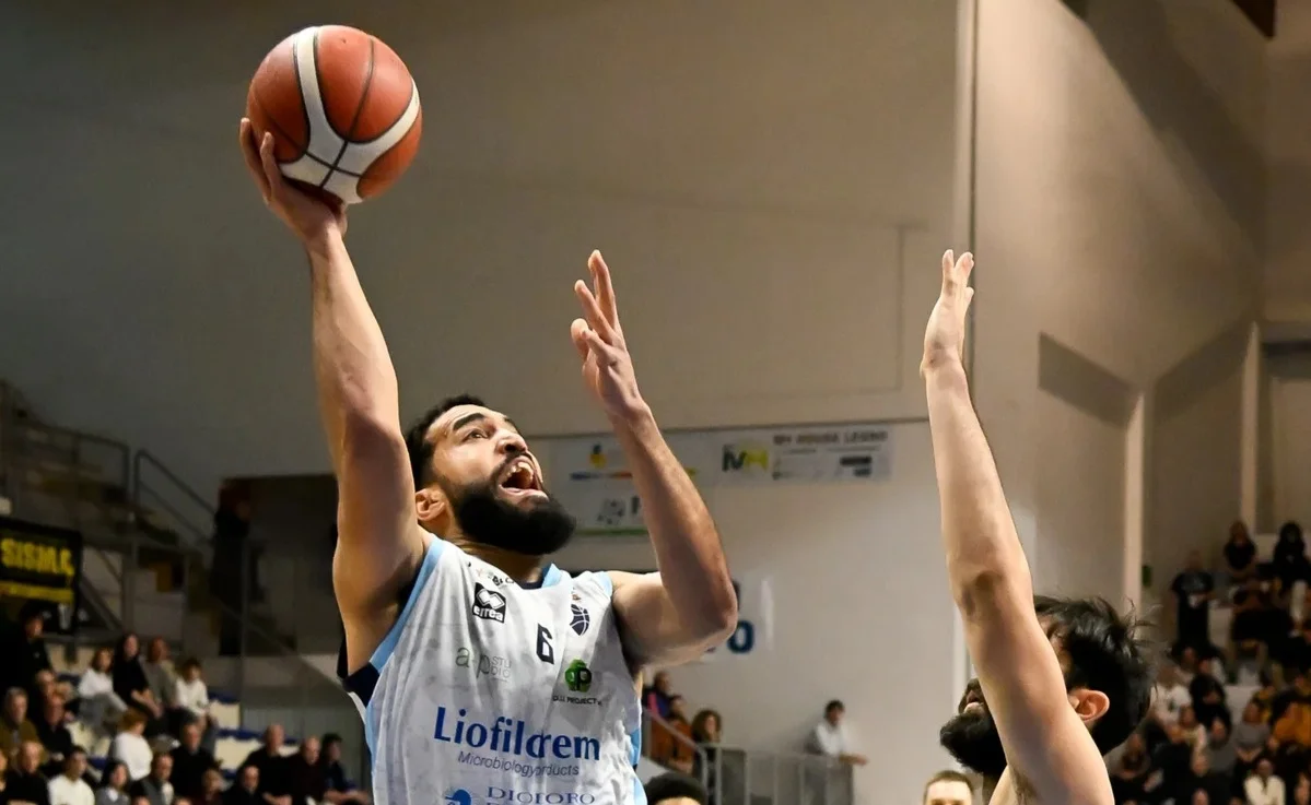 Basket A2, Liofilchem Roseto beffata nel finale: Brindisi vince (66-67)