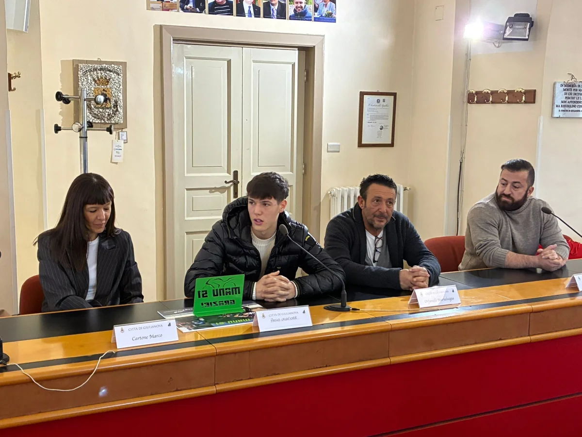 Premiati in municipio gli atleti giuliesi che si sono distinti nelle discipline sportive