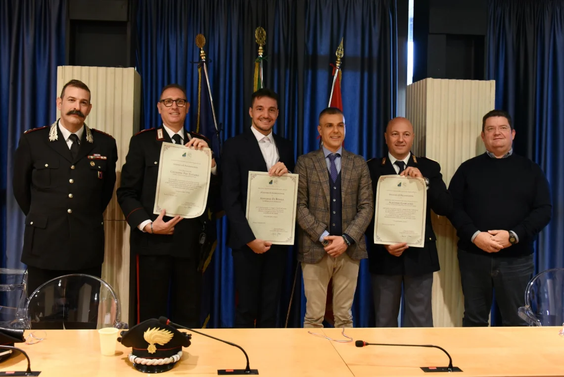 Osservatorio Regionale Legalità: onorificenze civiche a forze dell'ordine e sanitari