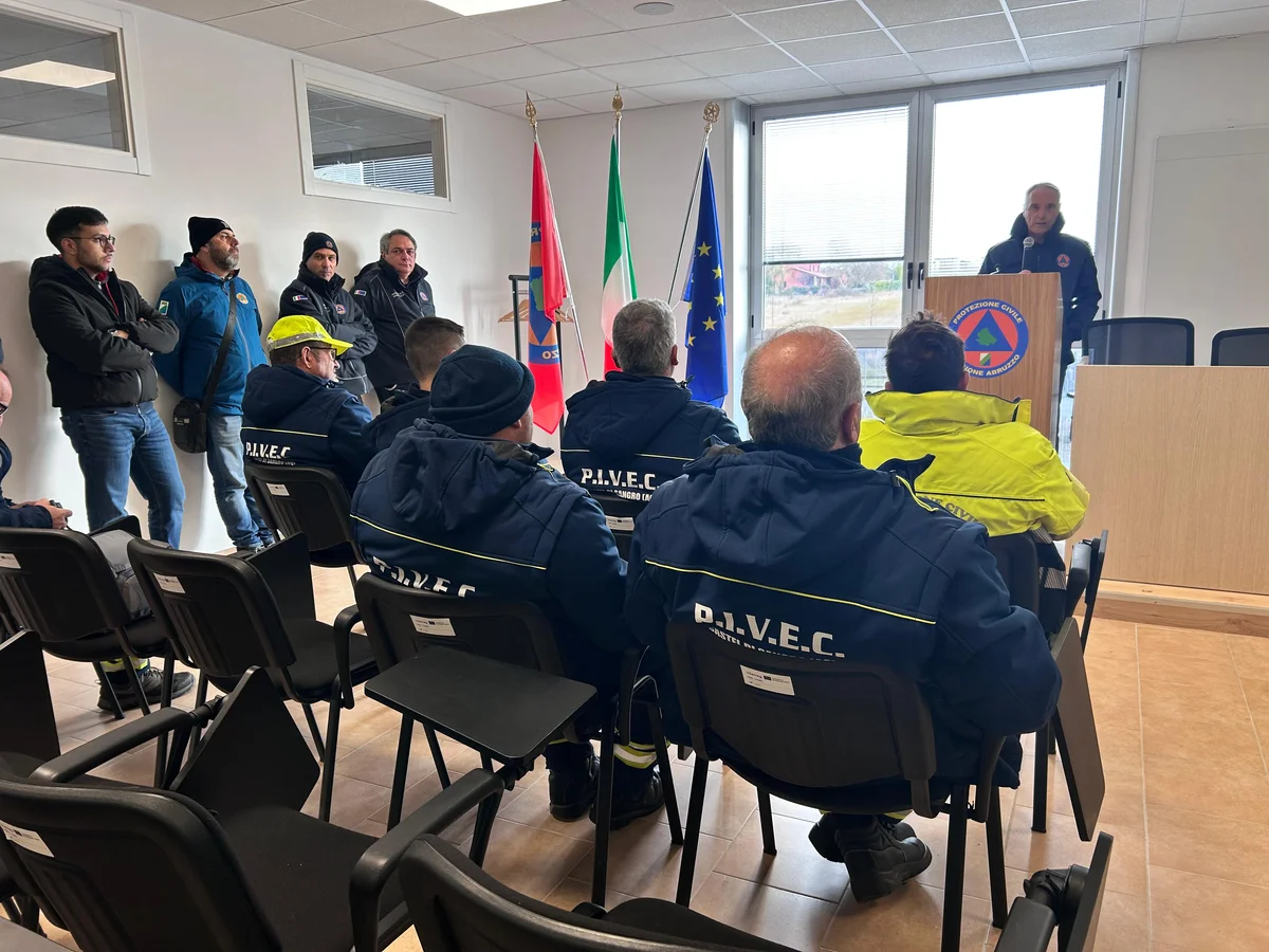 Protezione Civile, consegnati 7 mezzi antincendio boschivo alle associazioni