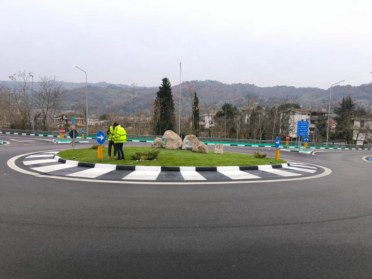 Teramo, inaugurata la rotonda al bivio di Sardinara