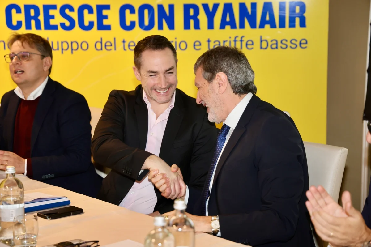 Aeroporto d'Abruzzo, nuove rotte e 1 mln. di passeggeri con Ryanair