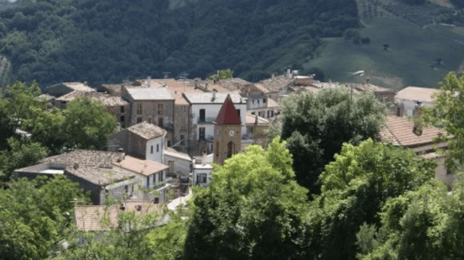 Cermignano, chieste le dimissioni: si nomini un Commissario e si torni al voto