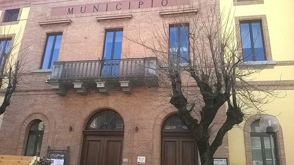 Montorio, sindaco Altitonante accompagnato in Questura: "Episodio grave, ci tuteleremo"