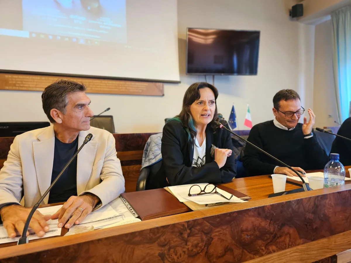 Partecipazione e riflessione tra Giuseppe Grassonelli e Nico Caiazza