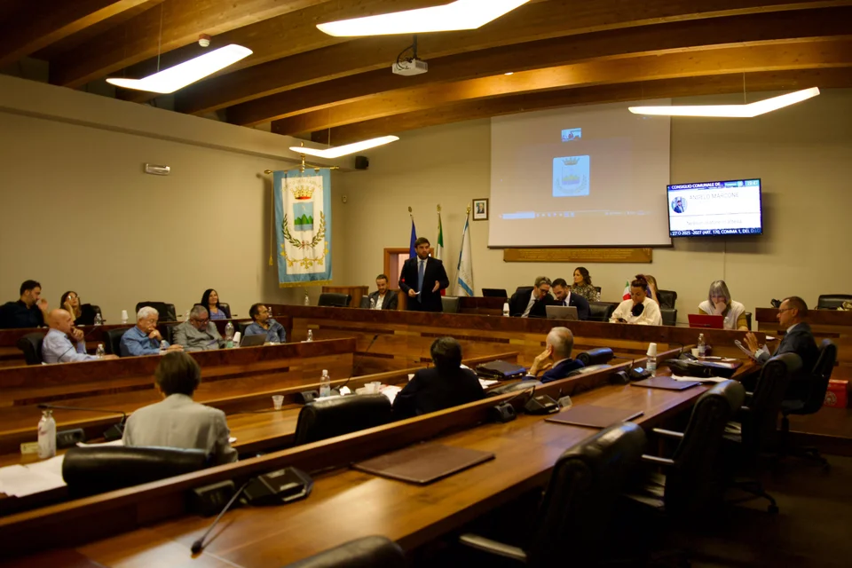 Siamo Roseto: "Ci sono interessi diretti della maggioranza sul nuovo Regolamento"