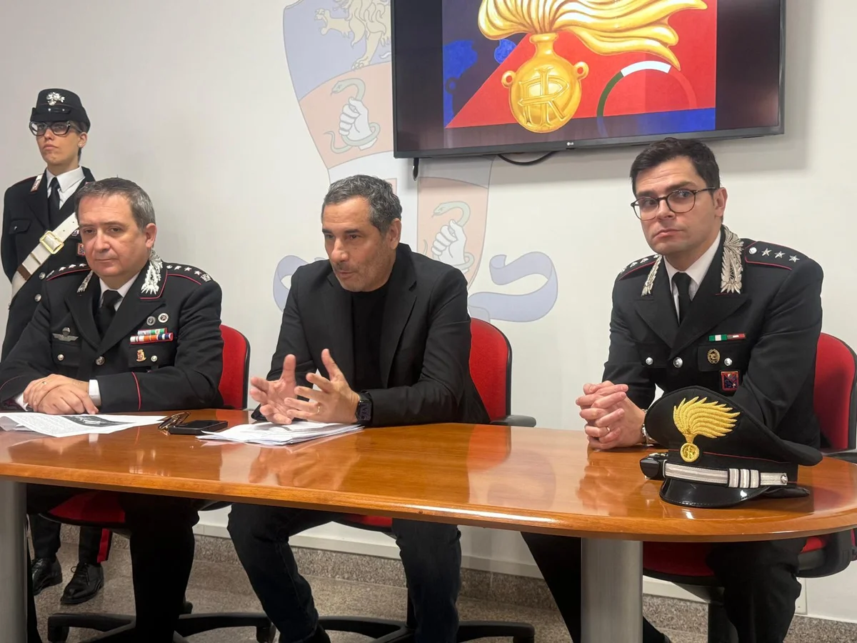 FOTO e VIDEO | Spaccio di droga in provincia di Teramo, duro colpo a una  banda di albanesi