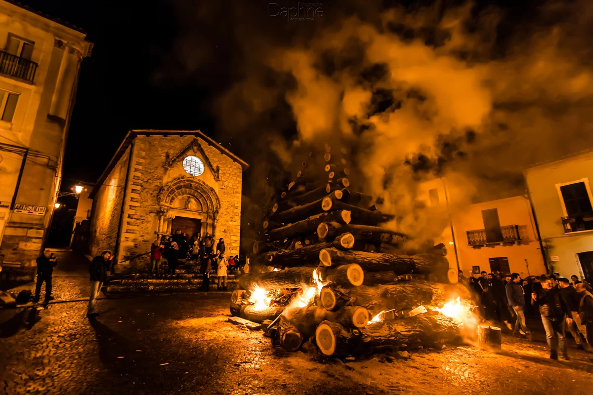 Il Fuoco di Sant'Antonio a Tossicia