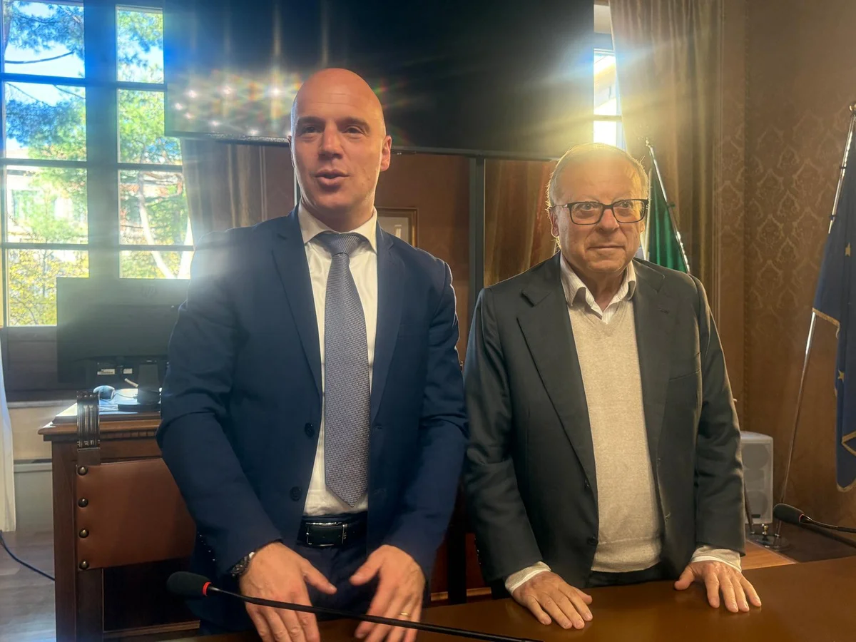 FOTO e VIDEO | Una ciclovia di 346 km alla scoperta dell'Appennino teramano. Il campione Chiappucci all'inaugurazione