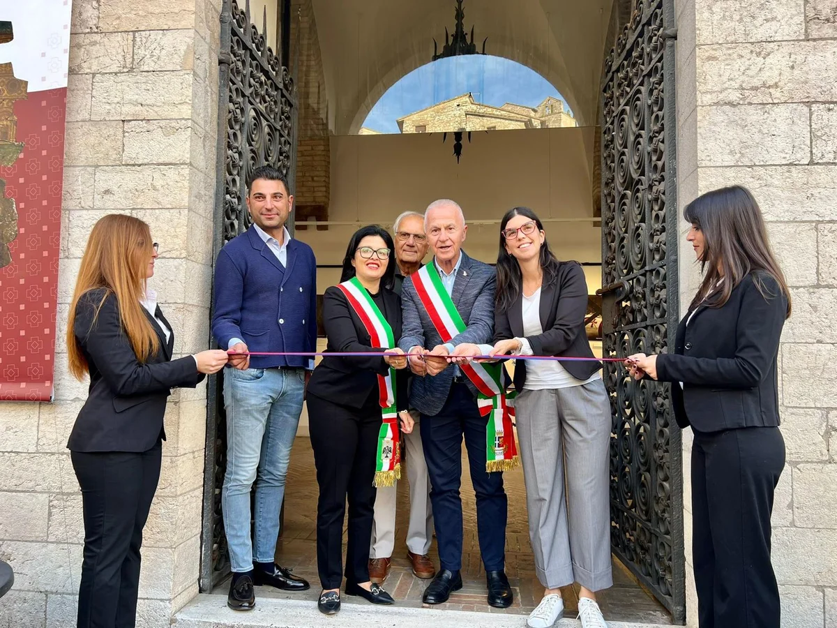 Inaugurata la mostra "Omaggio all'Abruzzo" ad Assisi