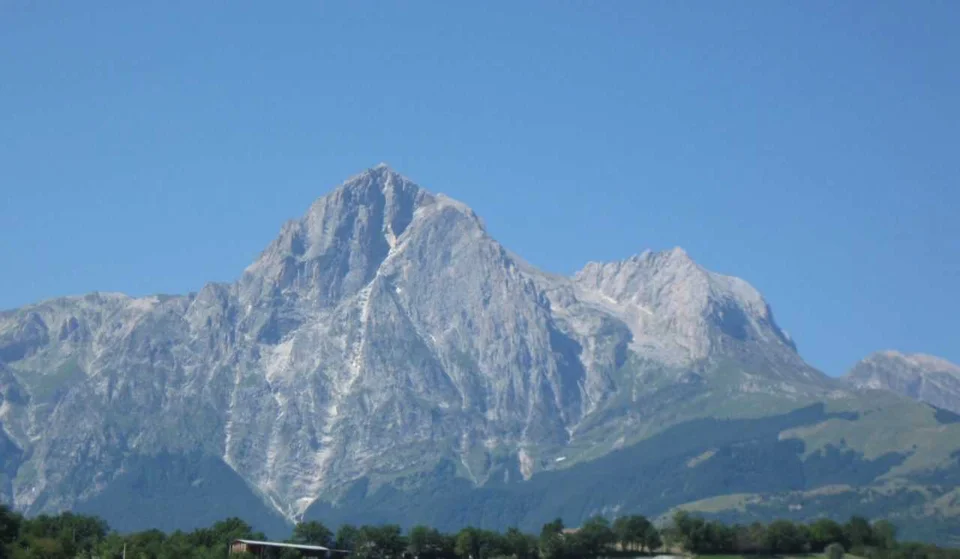 Acqua del Gran Sasso: tre manager di Strada dei Parchi prosciolti “perché il fatto non sussiste”