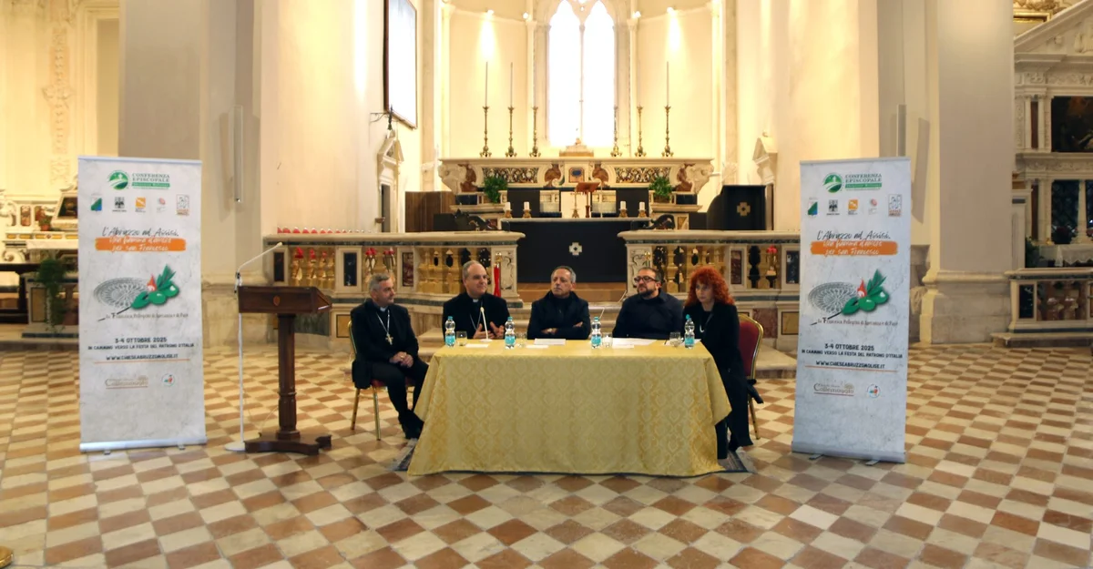 L’Abruzzo ad Assisi, il presepe in ceramica di Castelli e l’albero de L’Aquila per il Natale di San Francesco