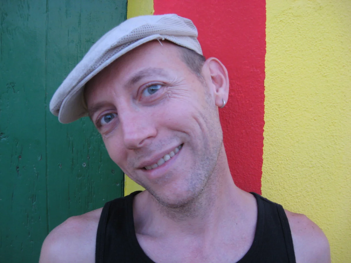 Torna in scena l'attore romano Serafino Iorli