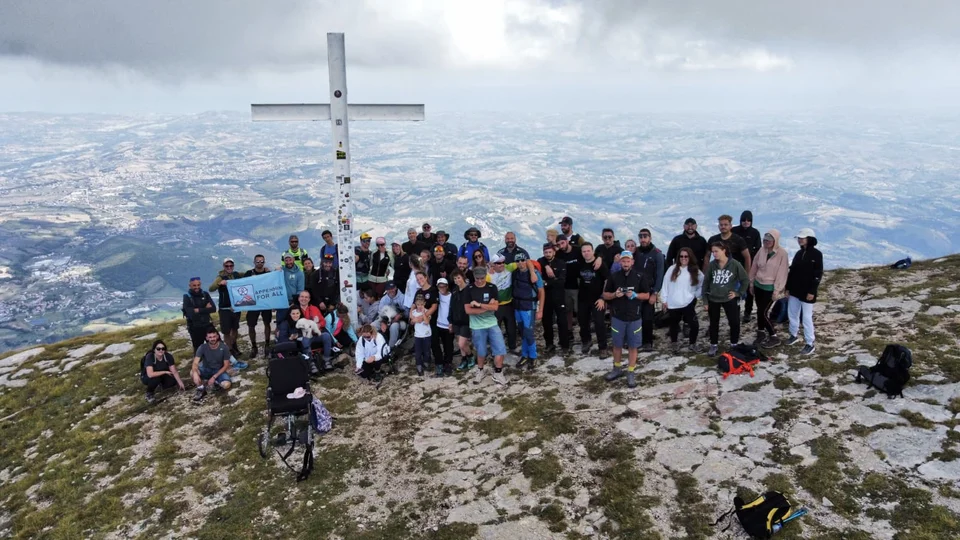 Monte Girella inclusivo: Appennini for all e AISM per sfidare i confini dell'apparenza