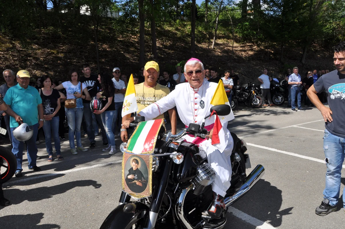 L’unico vescovo biker del mondo dal Papa per il Giubileo dei motociclisti