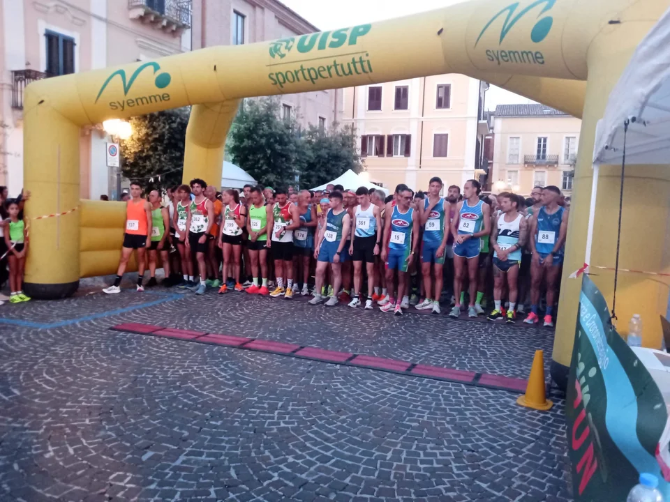 Podismo, in 500 alla Notturna Atriana. Successo per la 23^ edizione