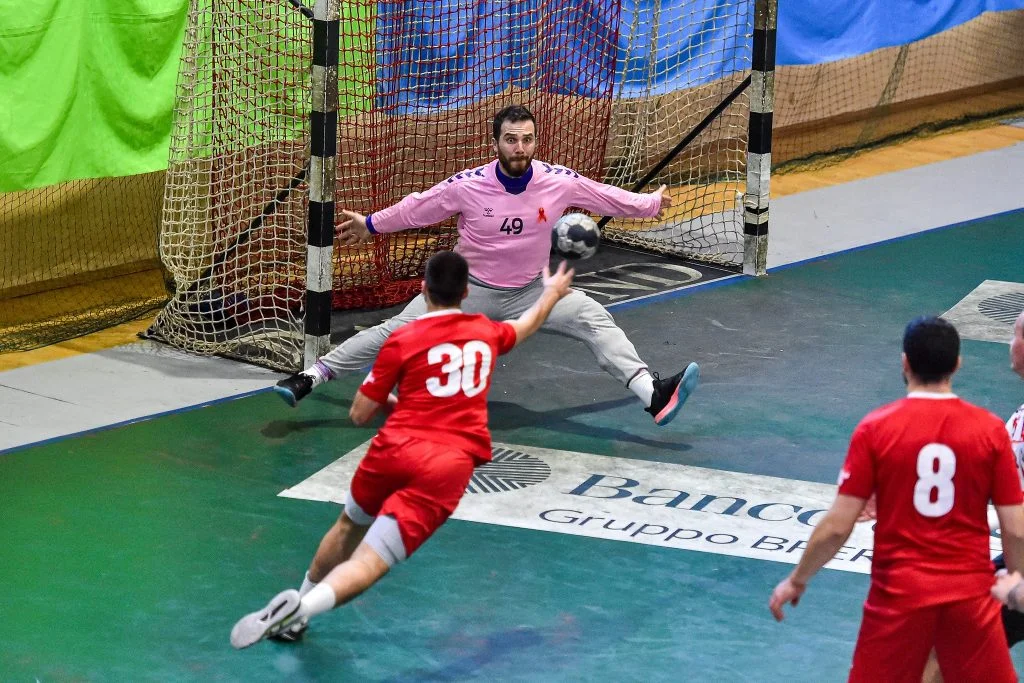 Handball A Silver, Teramo cerca il riscatto contro la corazzata Camerano