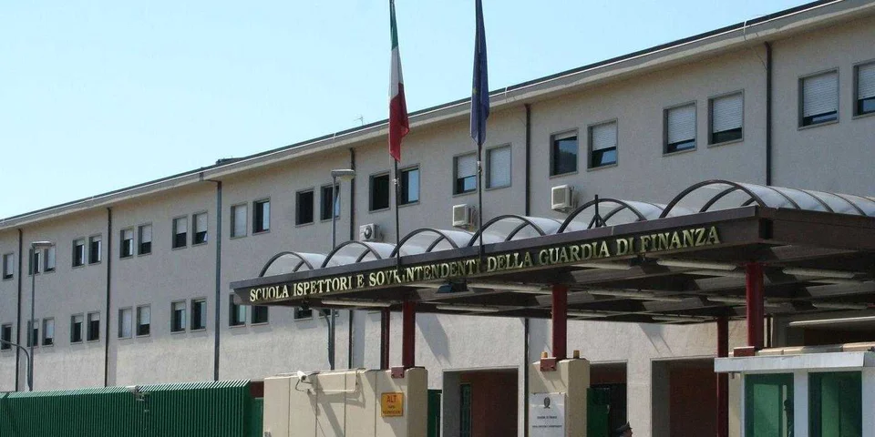 Guardia di Finanza e Alpini sulle vette del Gran Sasso