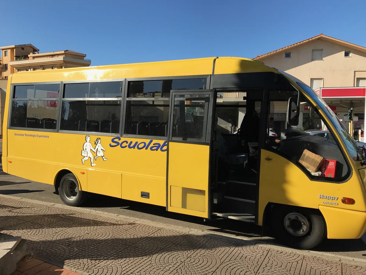 Trasporto scolastico a Giulianova, attivo il servizio di geolocalizzazione degli scuolabus