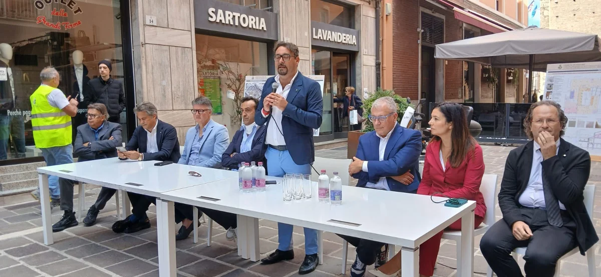 FOTO e VIDEO | Consegnati i lavori del "Braga" in piazza Verdi. A marzo 2028 la riconsegna