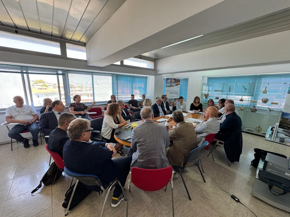 Il Comune di Roseto al tavolo regionale sulla Salpa per favorire il dialogo tra azienda e sindacati