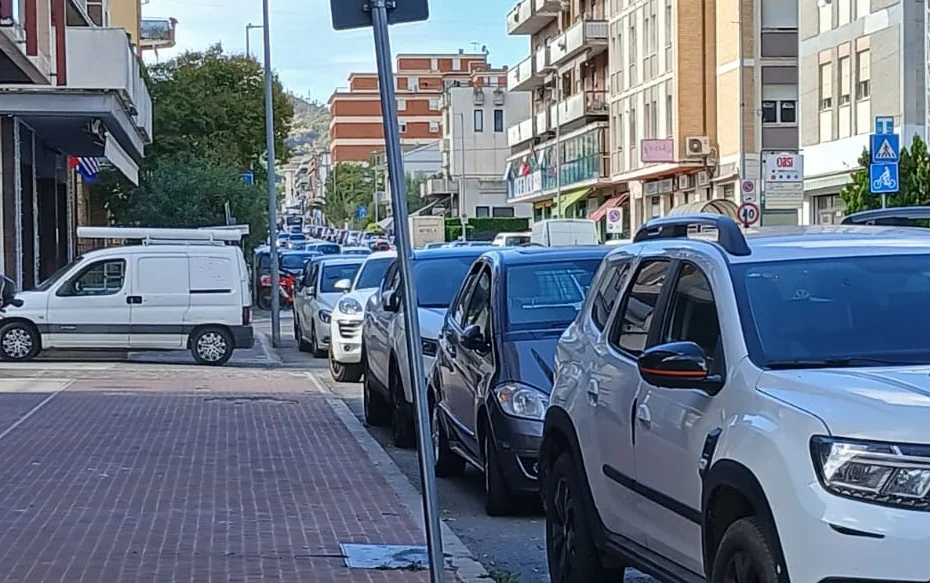 Mobilità urbana, Fiab: Teramo città ostaggio delle auto