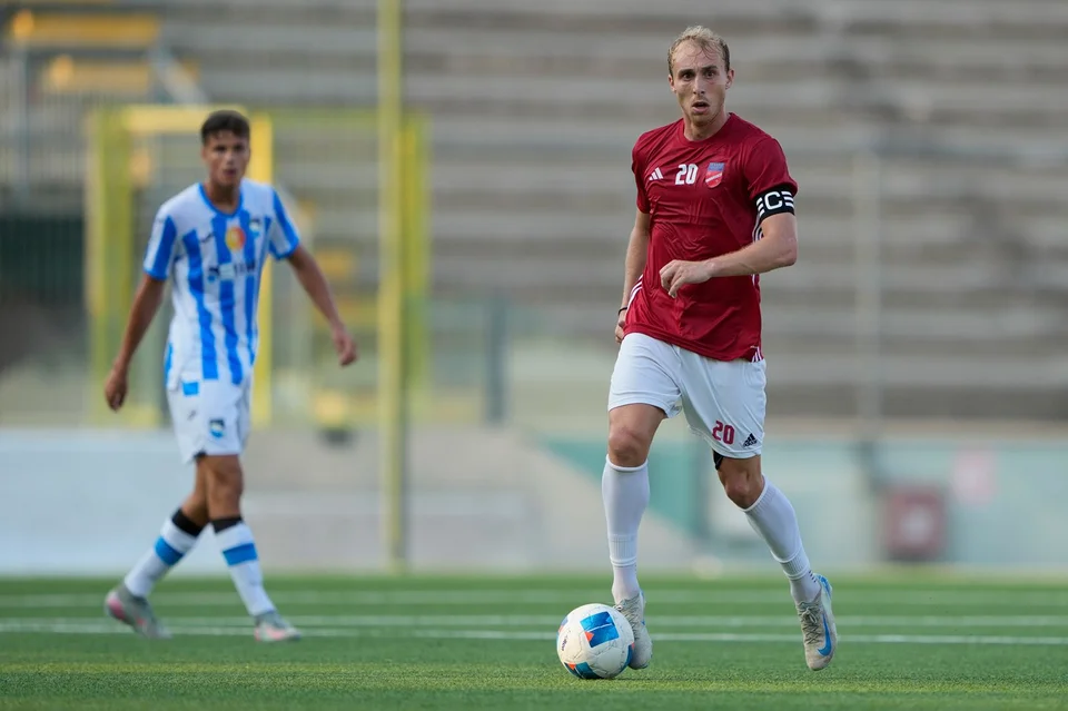 VIDEO | Teramo Calcio: Messori fa lezioni a Sereni di lingua abruzzese e teramana