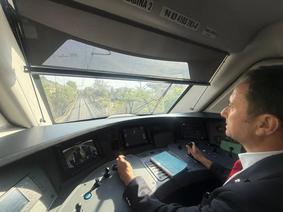 FOTO e VIDEO | Rfi, da lunedì 8 settembre riapre la tratta ferroviaria Teramo-Giulianova: il viaggio inaugurale