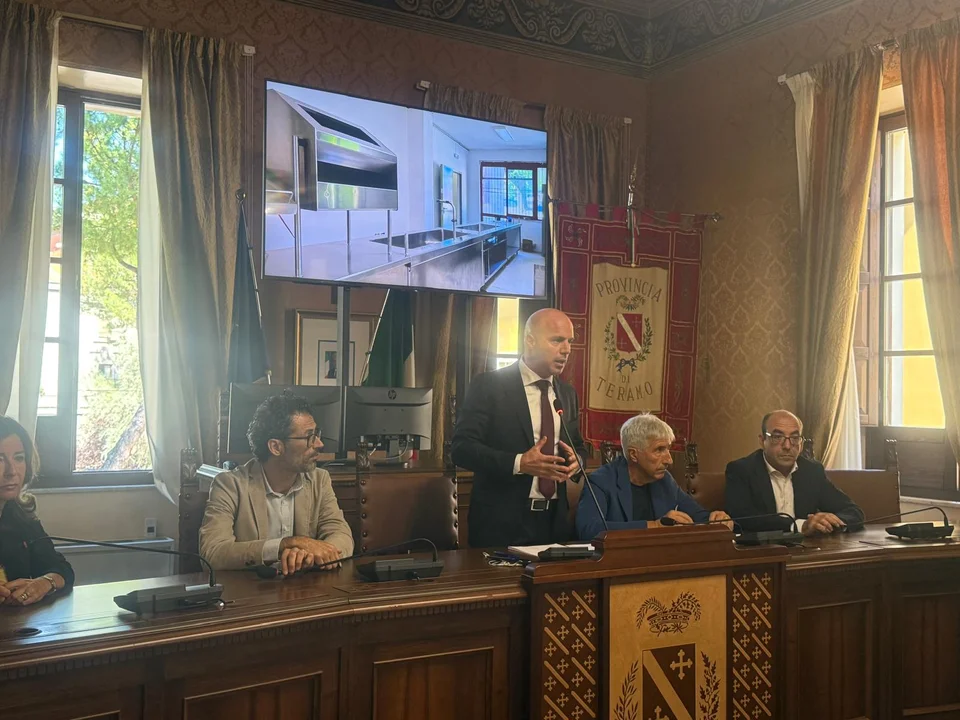 VIDEO | Delfico, la Provincia presenta istanza di dissequestro sulla base di 2 relazioni sulla staticità