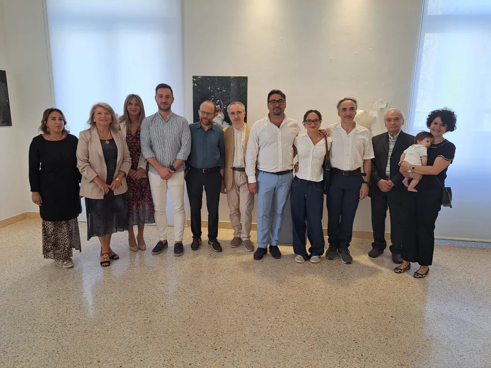 FOTO e VIDEO | Lo "sguardo inesaurabile del Cigno", una mostra dedicata a Liliana Merlo