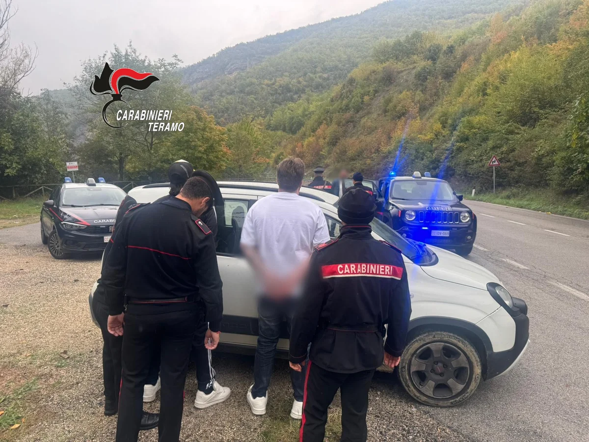 Truffa agli anziani: gioielli, danaro e rolex presi ad un 80enne a Fano Adriano: due arresti